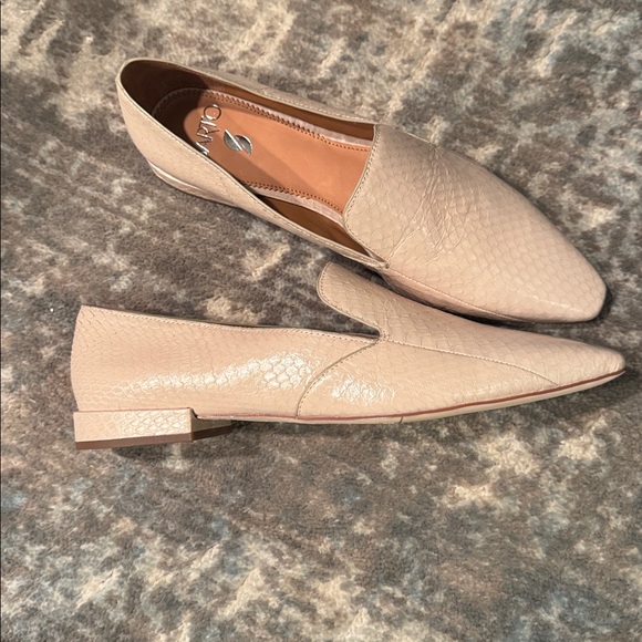 Sarto tan snakeskin leather slip on flats. Size 9.5. New. - Picture 2 of 6